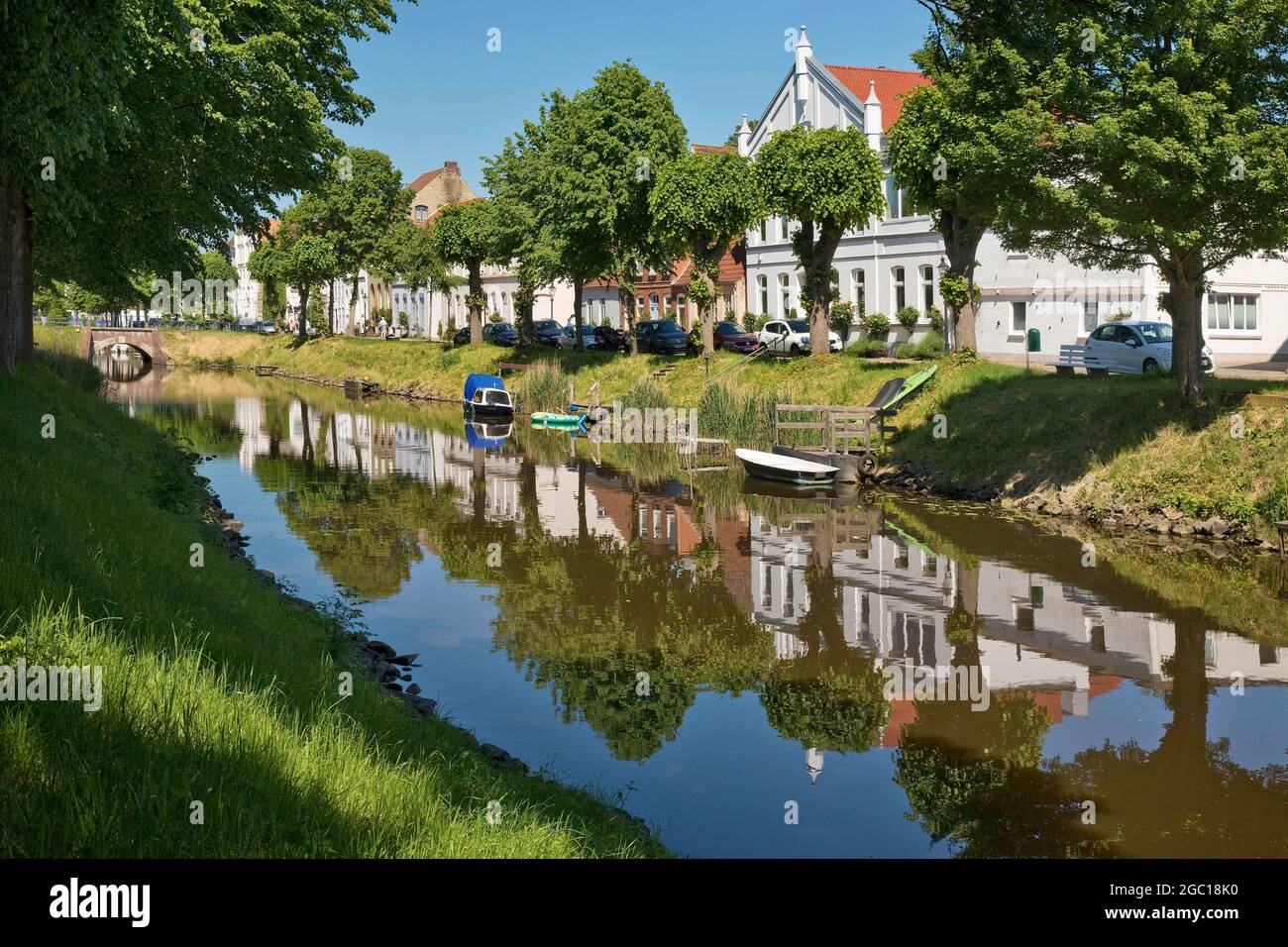canal and row of houses, Germany, Schleswig-Holstein, Northern Frisia, Friedrichstadt Stock Photo