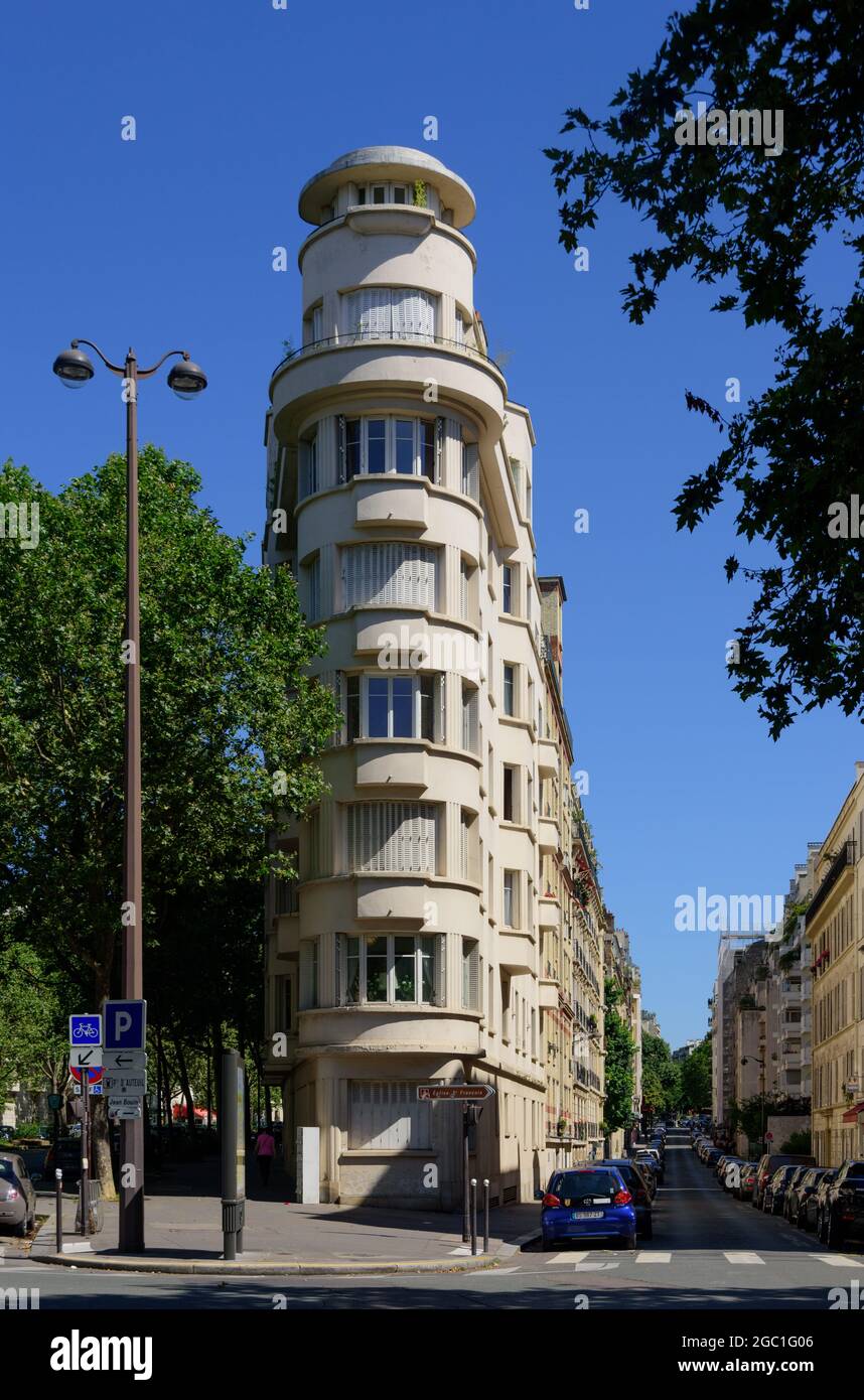 Paris, 110 Boulevard Exelmans, Art Deco Architektur // Paris, 110