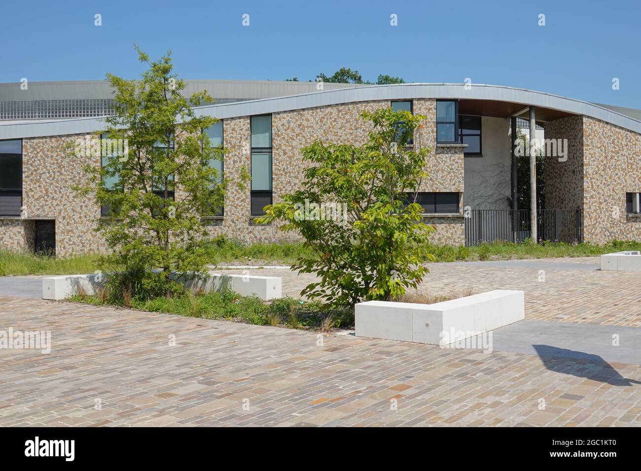 ClichysousBois, Collège Romain ROLLAND Stock Photo  Alamy
