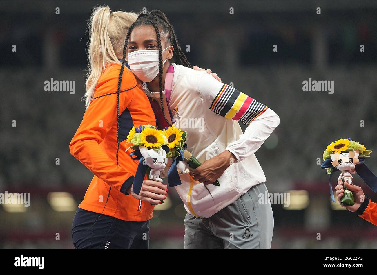 Tokyo, Japan. 6th Aug, 2021. Gold medalist Nafissatou Thiam (R) of ...