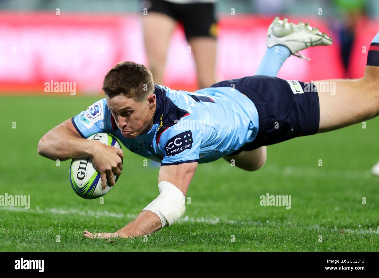 SYDNEY, AUSTRALIA - MAY 14: Alex Newsome of the Waratahs scores a try during round one of the Super Rugby Trans Tasman match between the NSW Waratahs and Hurricanes at Sydney Cricket Ground on May 14, 2021 in Sydney, Australia. (Photo by Pete Dovgan/Speed Media/Icon Sportswire). Credit: Pete Dovgan/Speed Media/Alamy Live News Stock Photo