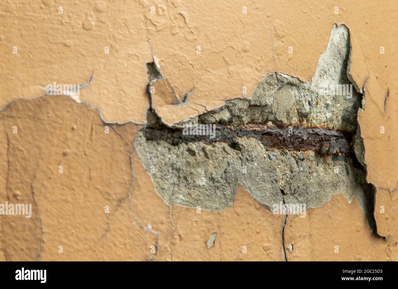 The damaged concrete pillars has cracks is visible to the internal