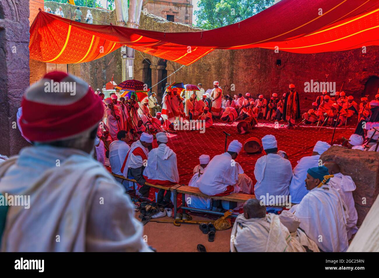 LALIBELA, ETHIOPIA - JANUARY 2020: Religious festivities with ethiopian people at the House of Mary or Bete Mariam Stock Photo