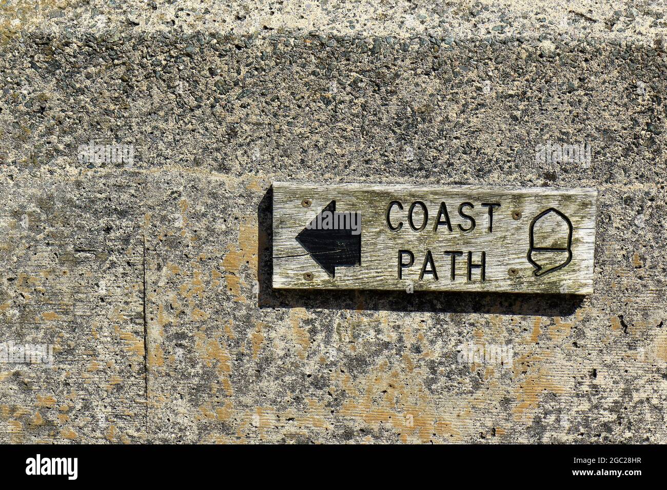 wooden sign for the Coast path located at Slapton beach Stock Photo - Alamy