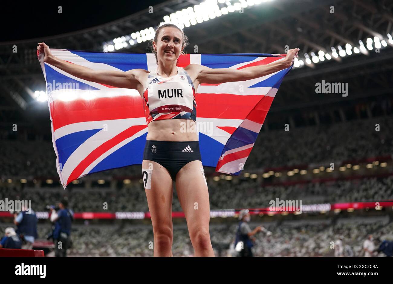 great-britain-s-laura-muir-celebrates-after-winning-the-silver-medal-in