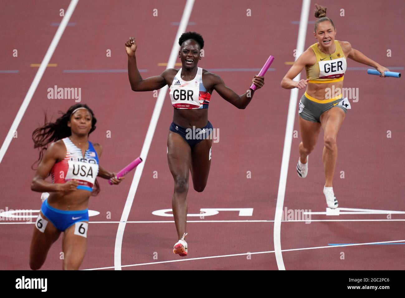 Great Britain s Daryll Neita Crosses The Finish Line To Win The Bronze great-britain-s-daryll-neita-crosses-the-finish-line-to-win-the-bronze