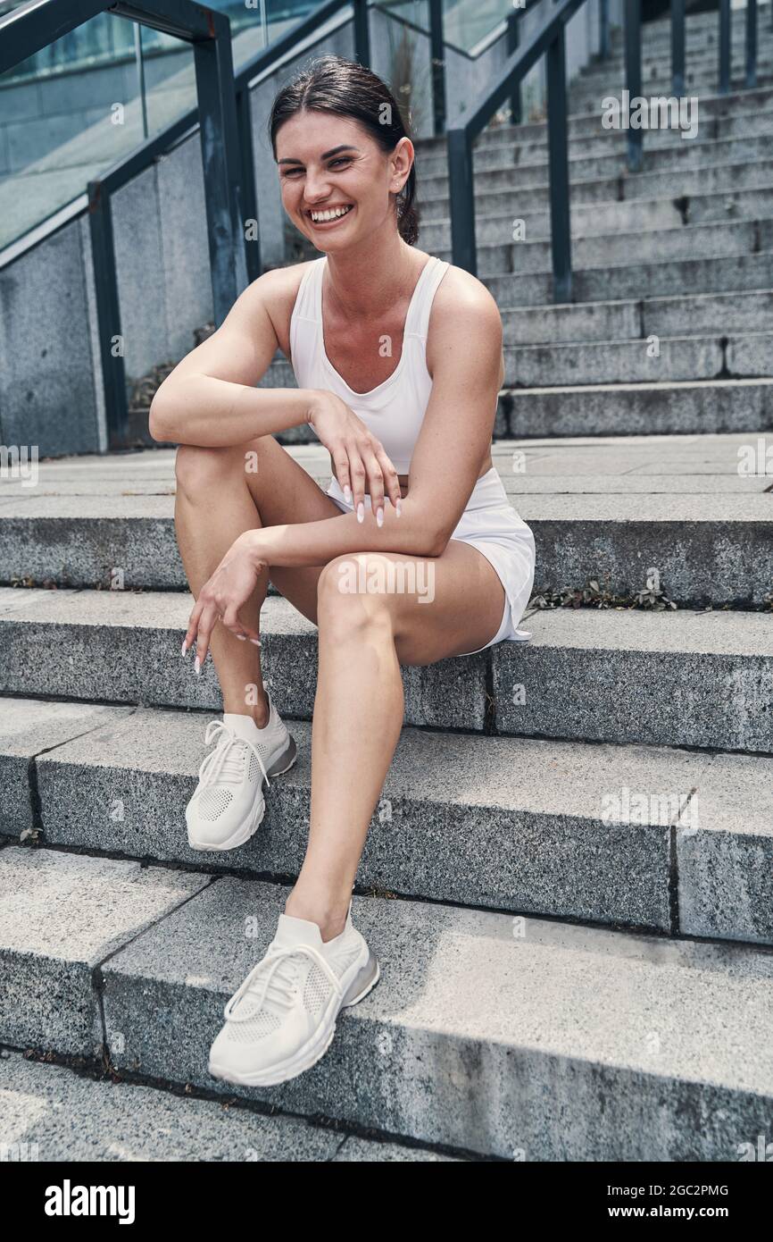 Female in good physical shape hi-res stock photography and images - Alamy