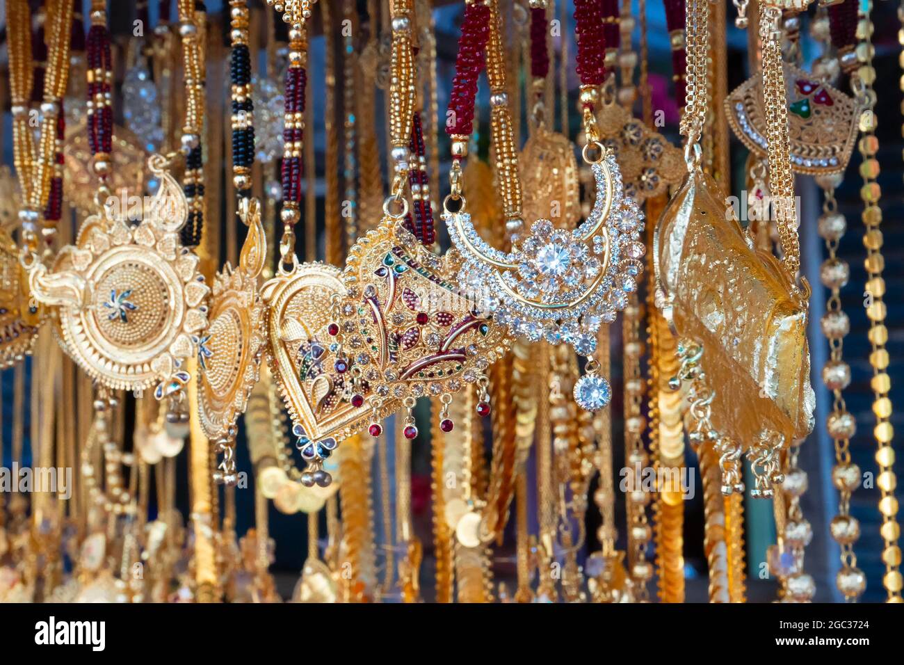 Gold plated store bengali jewellery