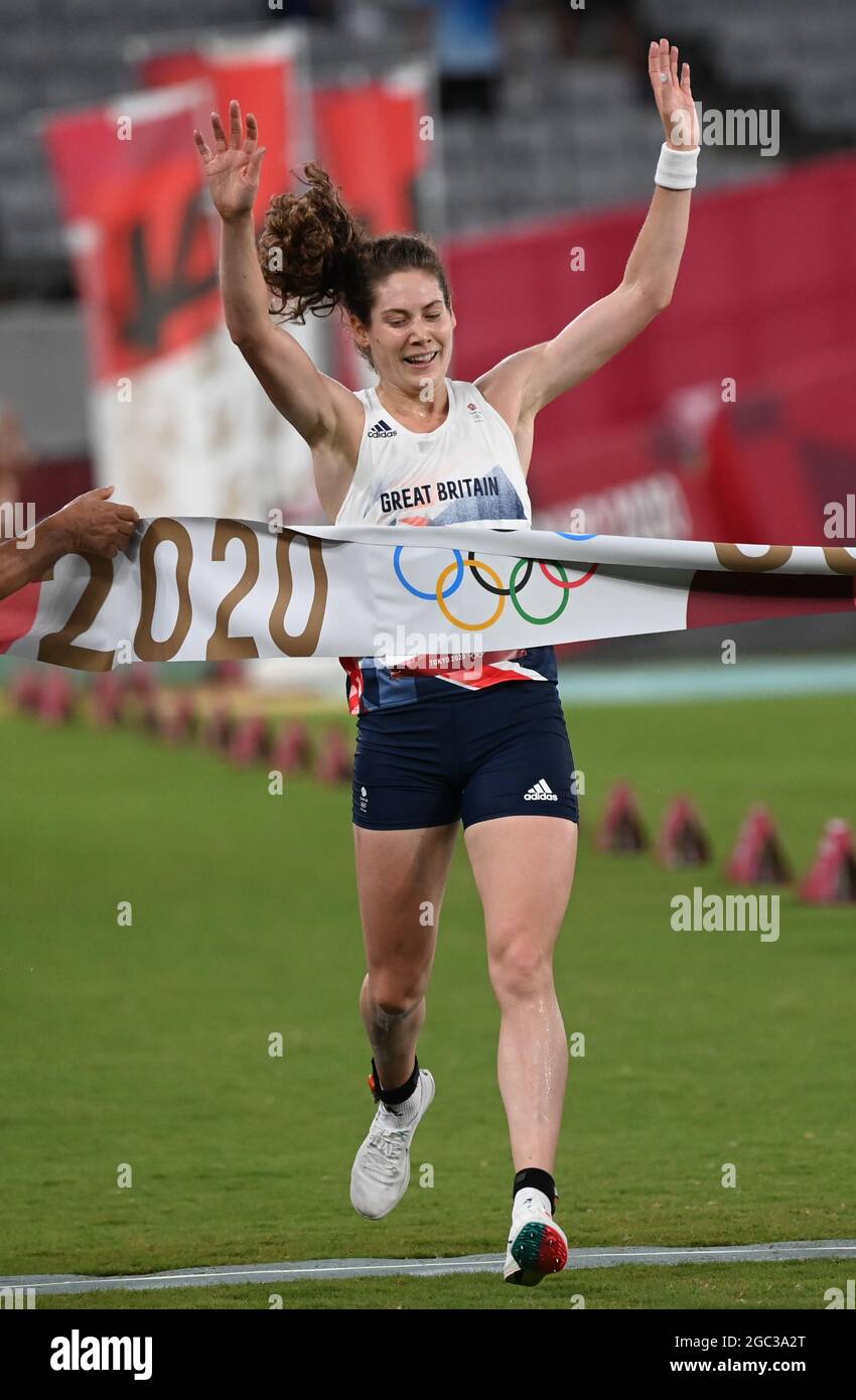 Tokyo, Japan. 6th Aug, 2021. Kate French of Britain competes in the laser run portion of the women's individual of modern pentathlon at Tokyo 2020 Olympic Games, in Tokyo, Japan, Aug. 6, 2021. Credit: Dai Tianfang/Xinhua/Alamy Live News Stock Photo
