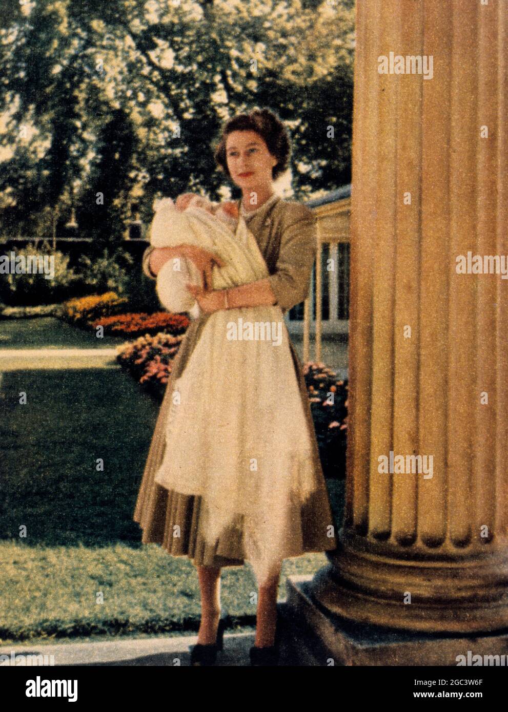 Princess Elizabeth with Anne as a baby 1950 Stock Photo