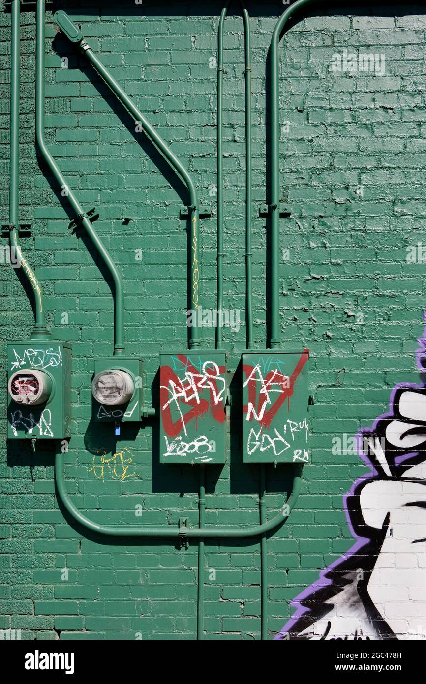 Denver green wall grafitti Stock Photo Alamy