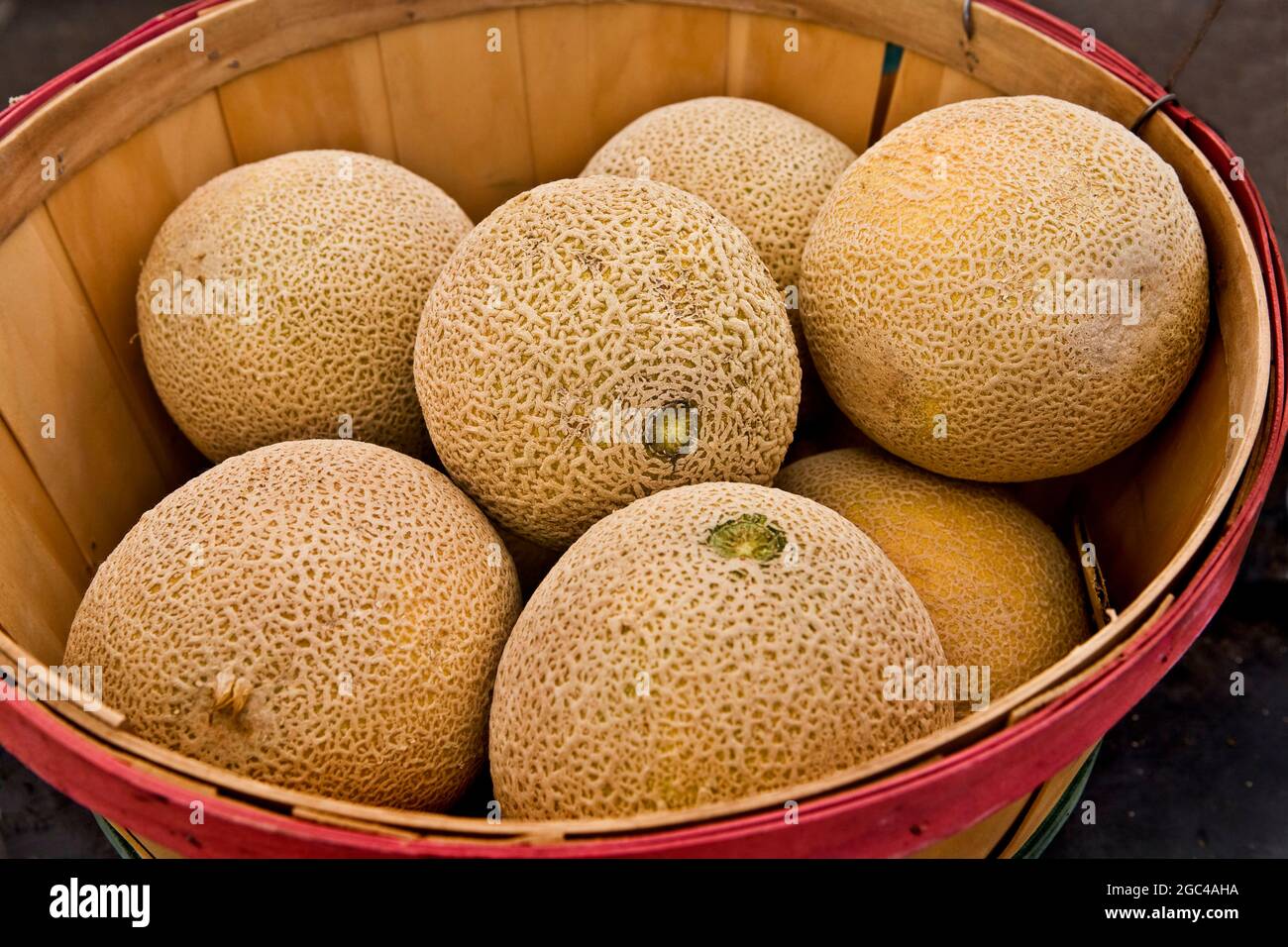 Bushel basket hires stock photography and images Alamy
