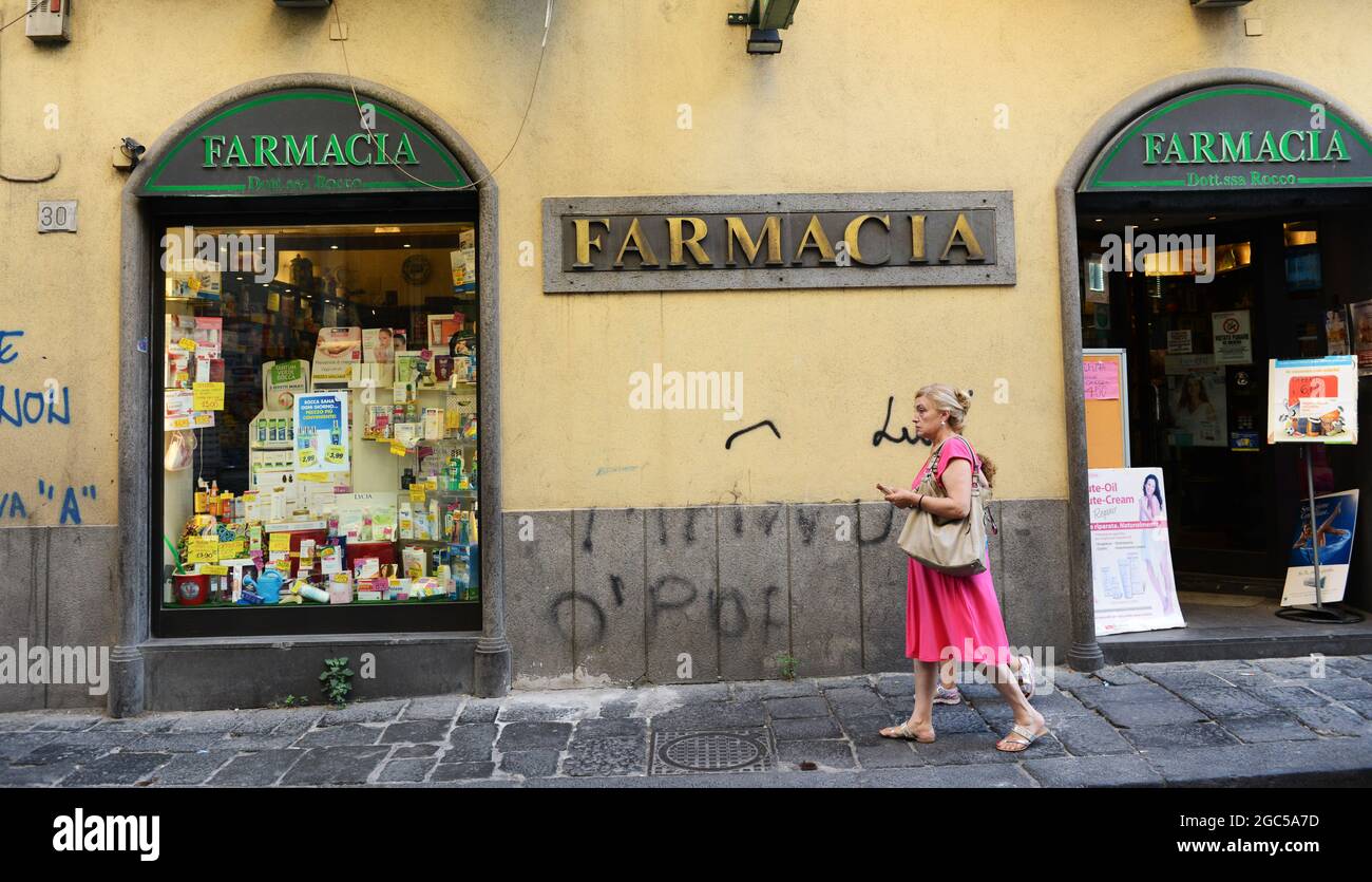 Farmacia italy hi-res stock photography and images - Page 2 - Alamy