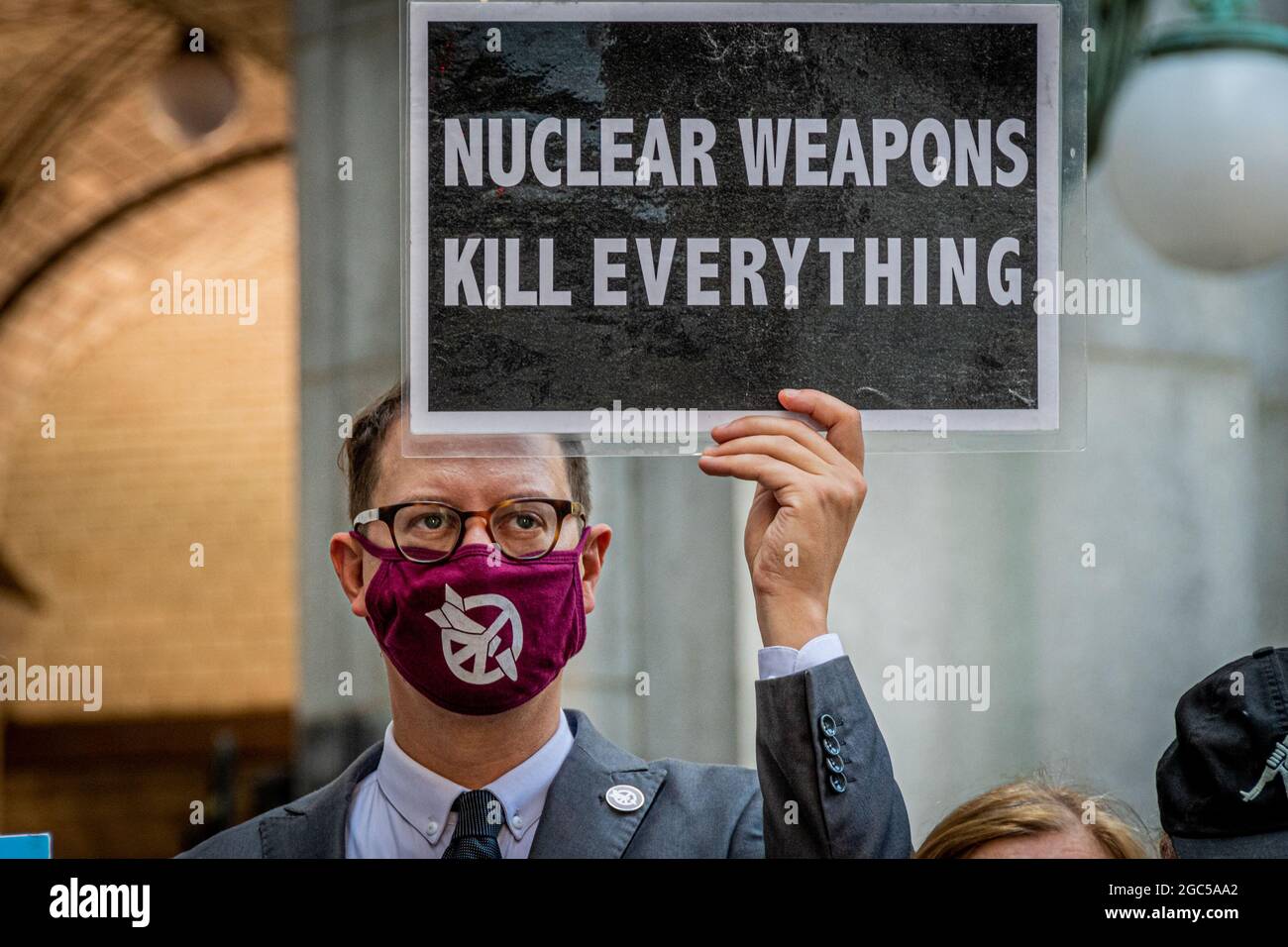 In Commemoration Of The August 6 And August 9 1945 Bombings Of Hiroshima And Nagasaki New York City Based Nuclear Disarmament Advocates Assembled Outside The Municipal Building On August 6 21 To Deliver