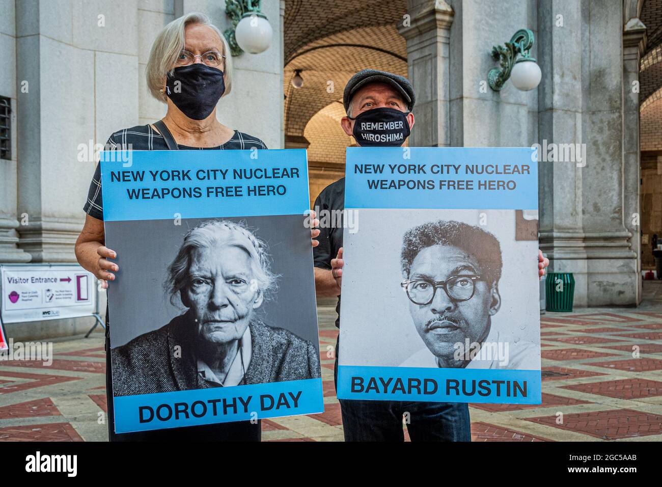 In Commemoration Of The August 6 And August 9 1945 Bombings Of Hiroshima And Nagasaki New York City Based Nuclear Disarmament Advocates Assembled Outside The Municipal Building On August 6 21 To Deliver