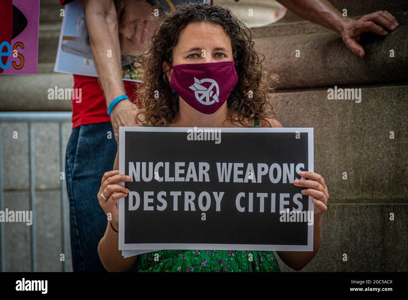 In Commemoration Of The August 6 And August 9 1945 Bombings Of Hiroshima And Nagasaki New York City Based Nuclear Disarmament Advocates Assembled Outside The Municipal Building On August 6 21 To Deliver