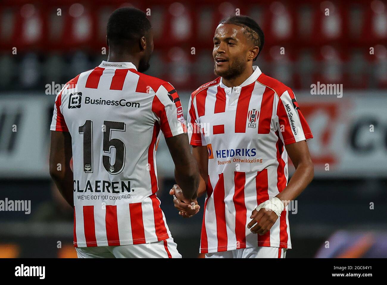 rotterdam netherlands 06th aug 2021 rotterdam netherlands august 6 lorenzo pique of top oss and david trevor of top oss during the dutch keukenkampioendivisie match between excelsior and top oss at