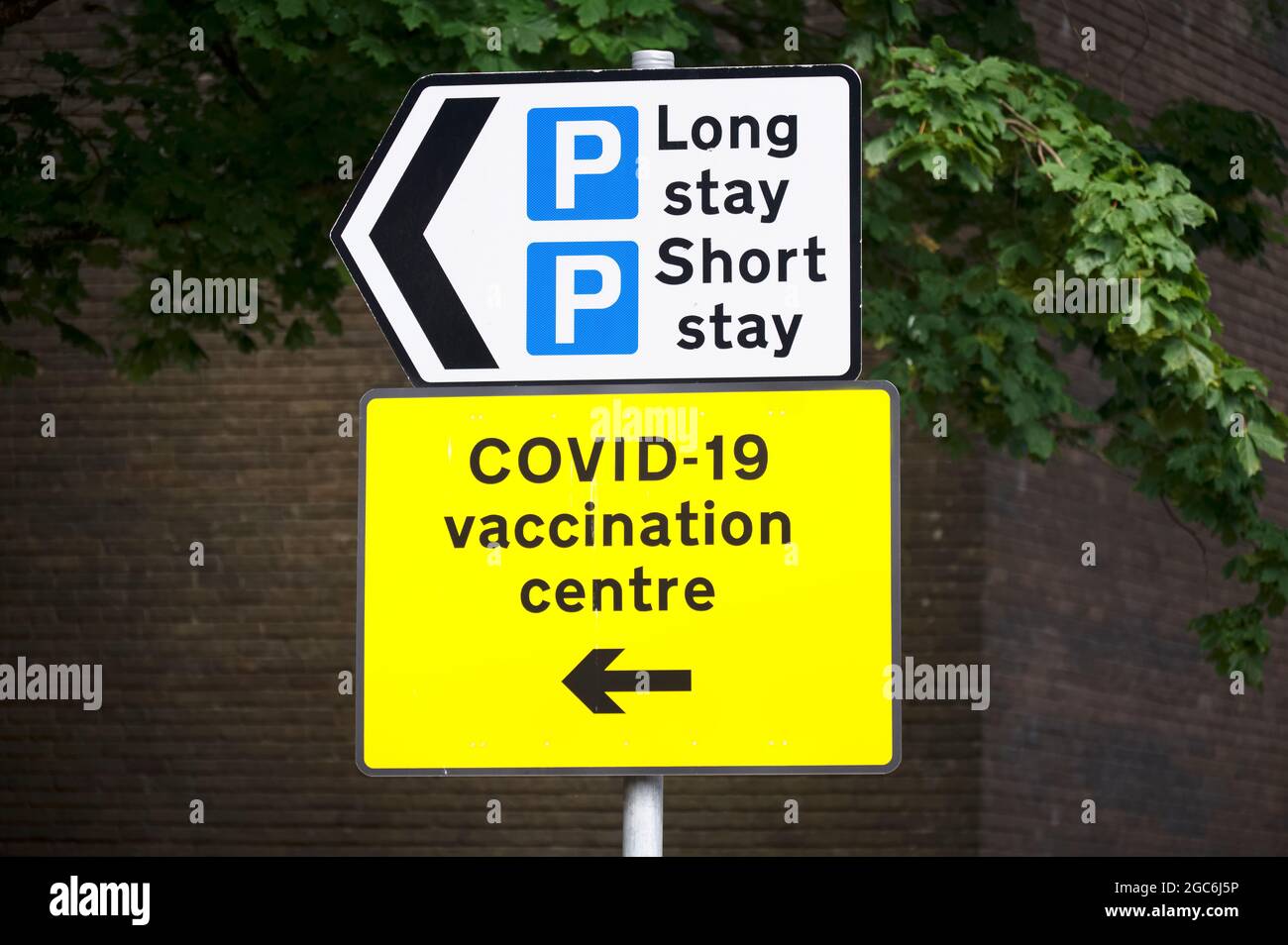 Vaccination medical centre for Covid-19 road sign  Stock Photo