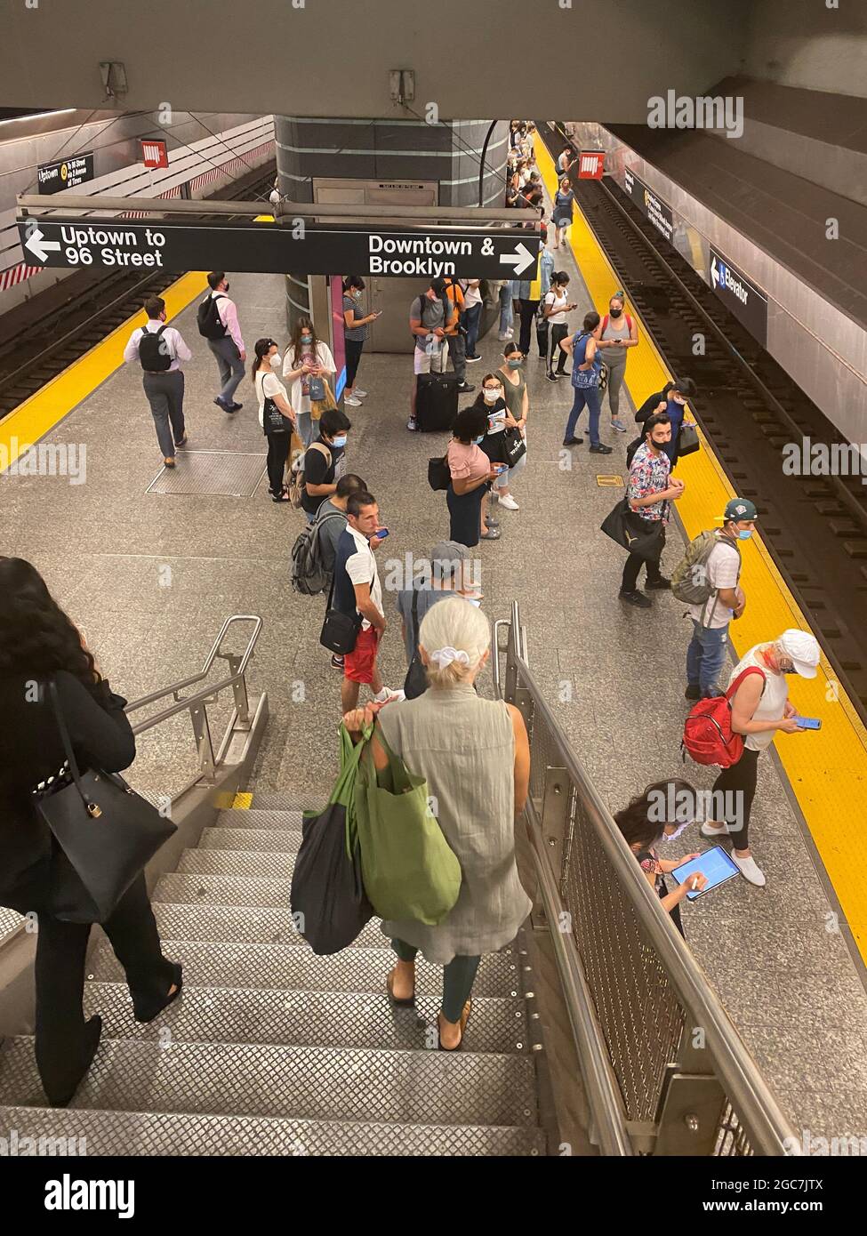 72nd street subway station hires stock photography and images Alamy