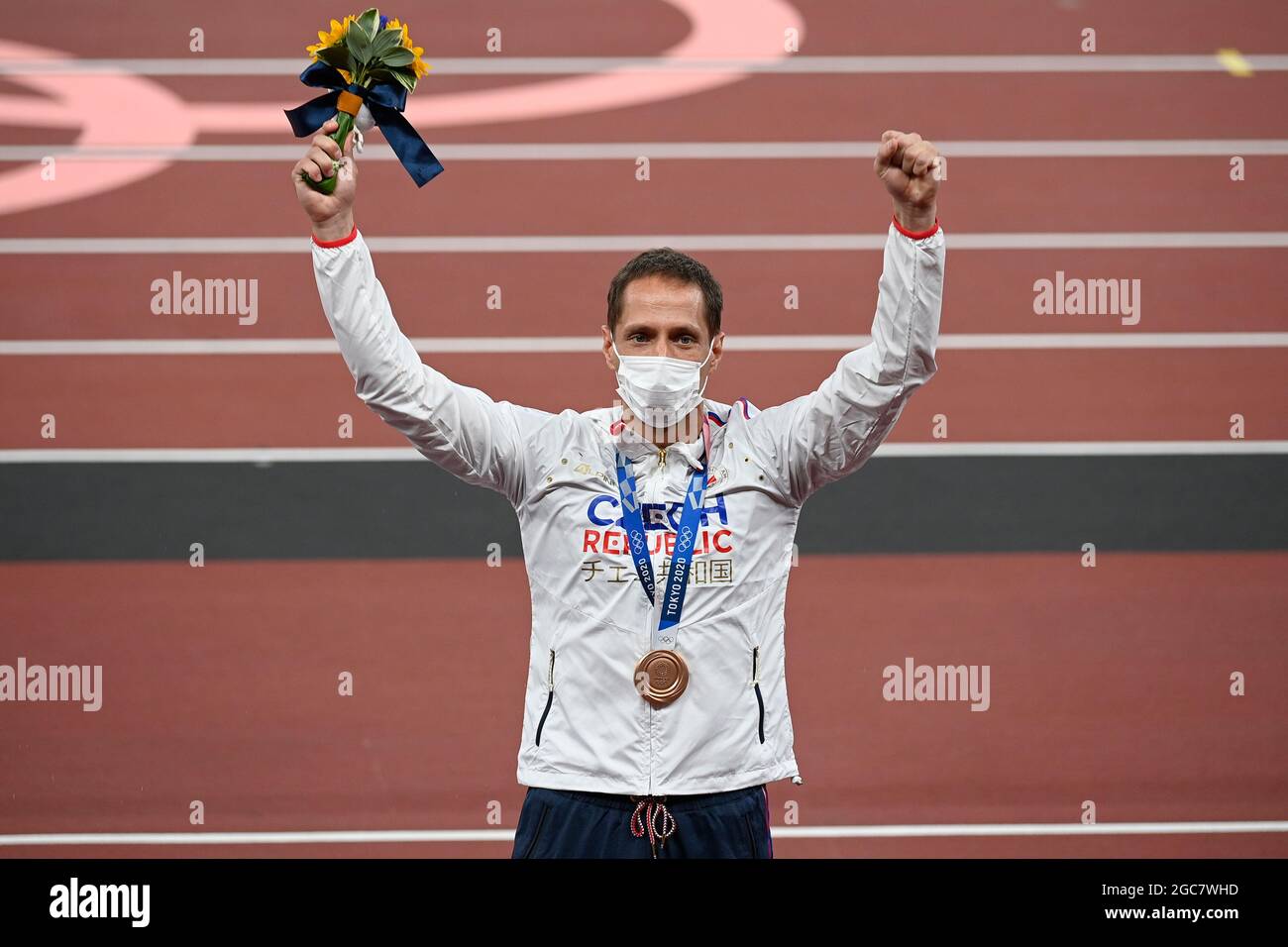 Mens javelin medal ceremony hires stock photography and images Alamy