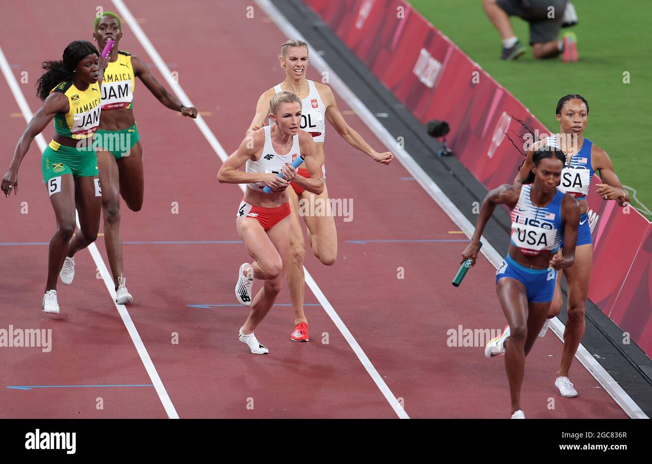 Tokyo, Japan. 7th Aug, 2021. Athletes compete during the Women's 4x400m Final at the Tokyo 2020 Olympic Games in Tokyo, Japan, Aug. 7, 2021. Credit: Li Gang/Xinhua/Alamy Live News Stock Photo