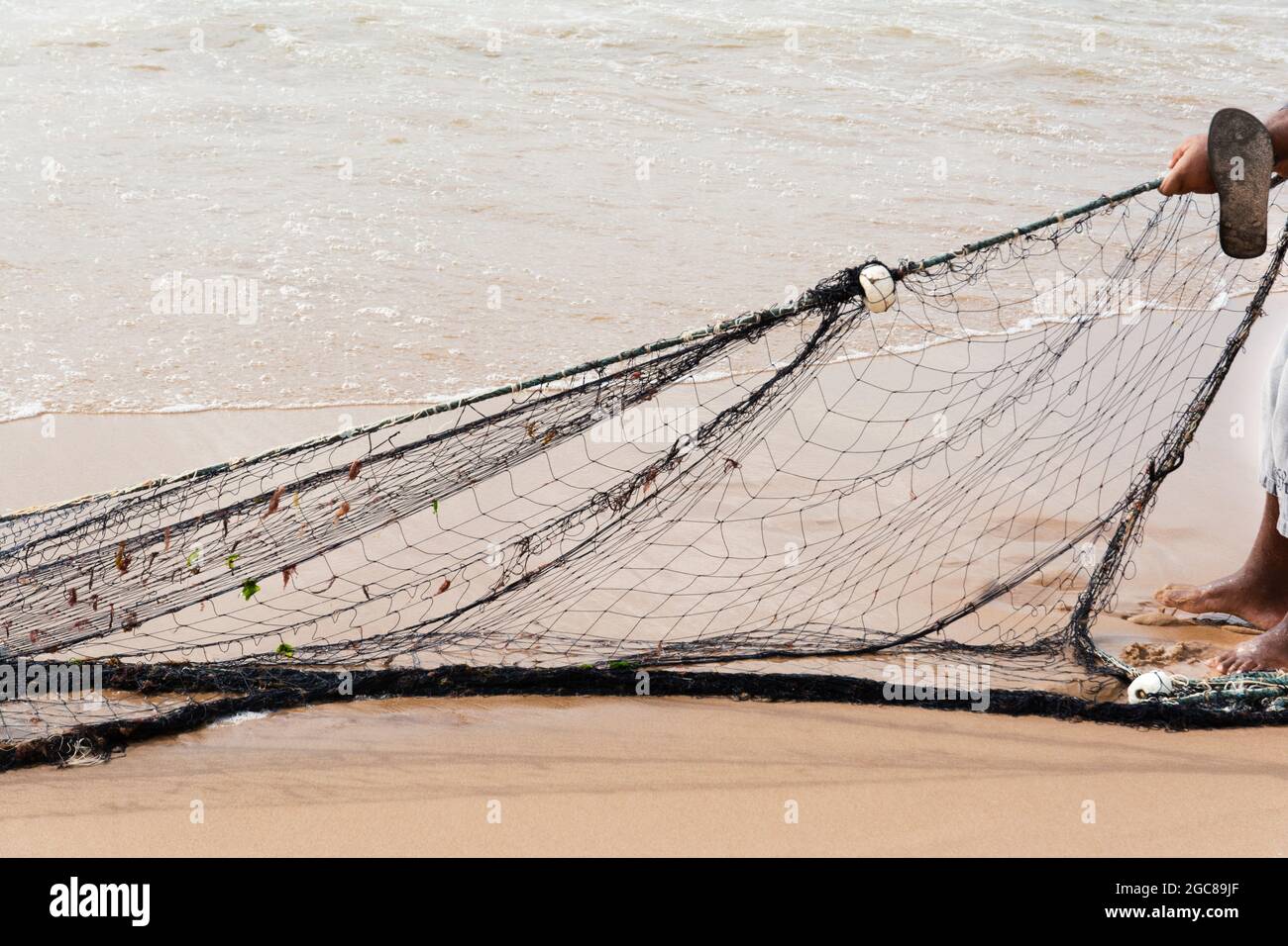 Fishing net fence hi-res stock photography and images - Alamy