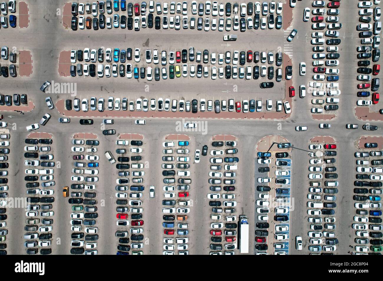Aerial view parking lot hi-res stock photography and images - Alamy