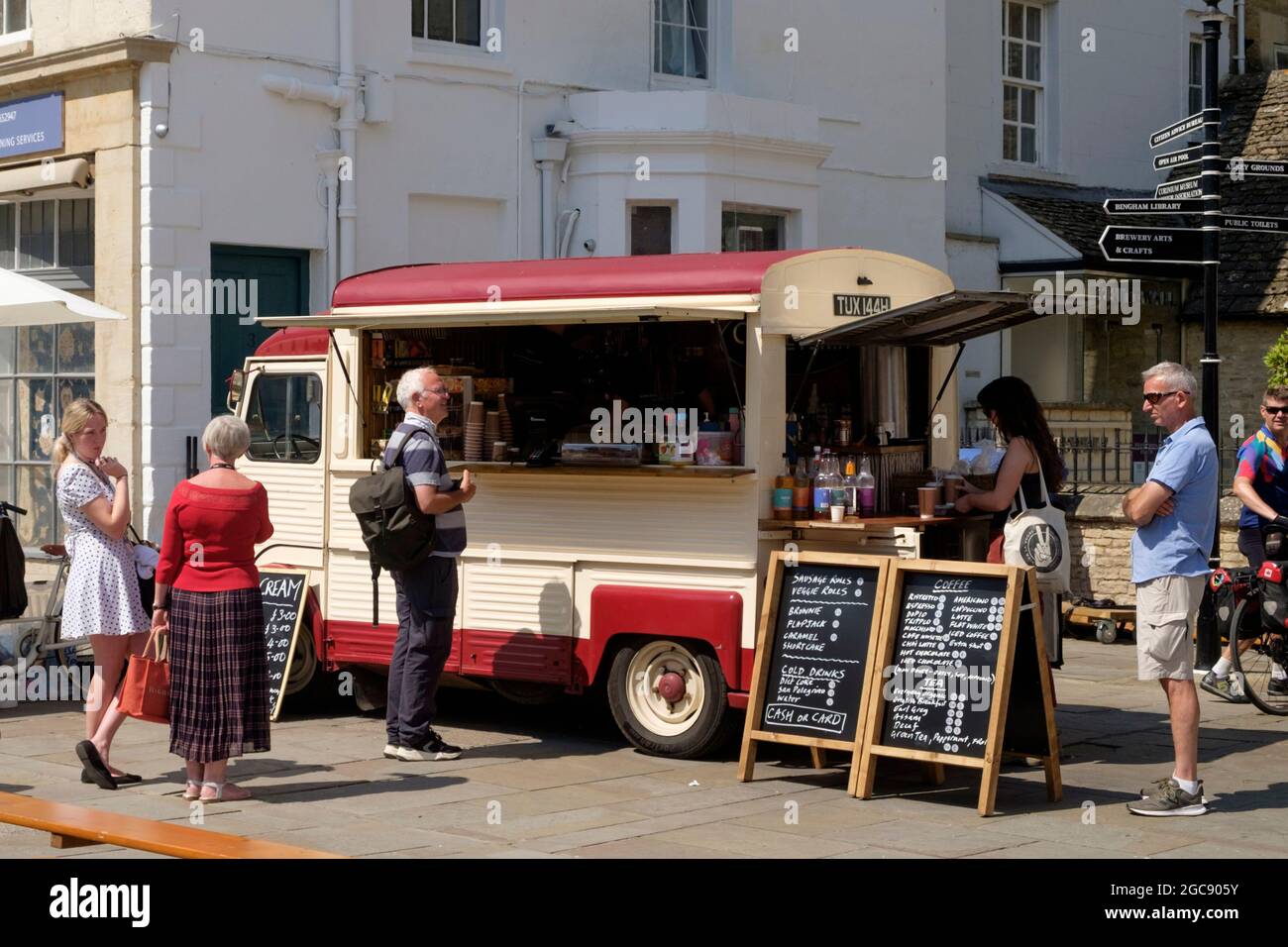 Around Cirencester, a traditional Gloucester market town in the Cotswolds. coffee and Tea Van. Stock Photo