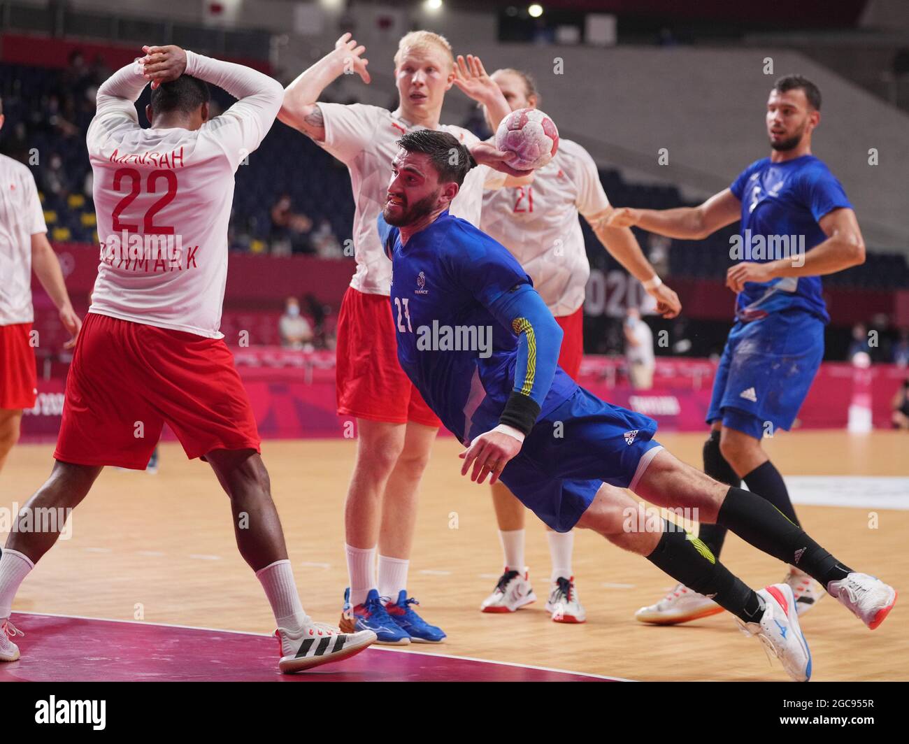 Ludovic Fabregas High Resolution Stock Photography And Images Alamy