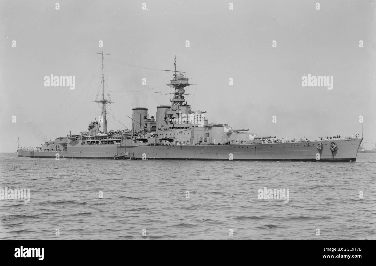 The British battlecruiser HMS Hood in 1924 Stock Photo