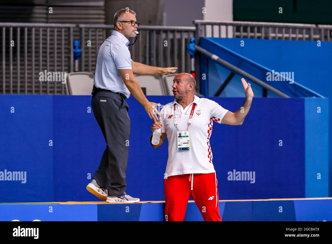Tokyo Japan August 8 Referee Gyorgy Kun Hun Head Coach Ivica Tucak Of Croatia During The Tokyo Olympic Waterpolo Tournament Men S Classification 5th 6th Match Between Croatia And United States At Tokyo Japan August 8 Referee Gyorgy Kun Hun Head Coach Ivica Tucak Of Croatia During The Tokyo Olympic Waterpolo Tournament Men S Classification 5th 6th Match Between Croatia And United States At