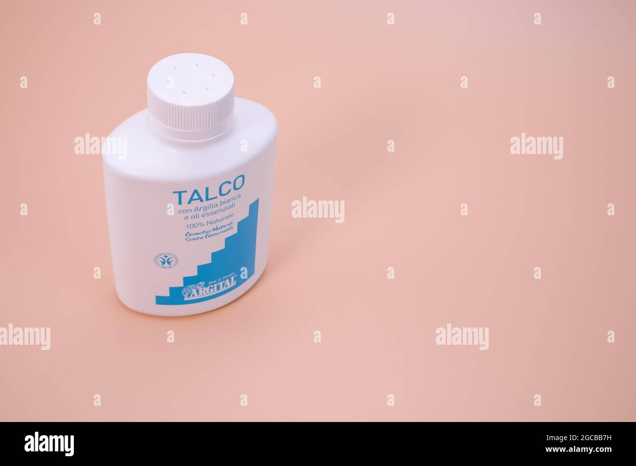 Talcum powder isolated hi-res stock photography and images - Page 2 - Alamy
