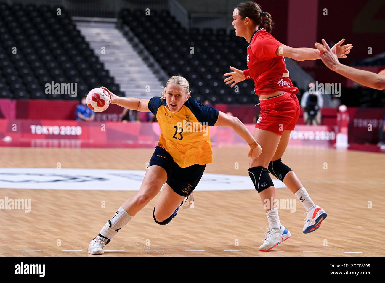 Tokyo, Japan. 8th Aug, 2021. Emma Lindqvist (L) of Sweden competes during the women's handball bronze medal match between Norway and Sweden at Tokyo 2020 Olympic Games in Tokyo, Japan, Aug 8, 2021. Credit: Du Yu/Xinhua/Alamy Live News Stock Photo