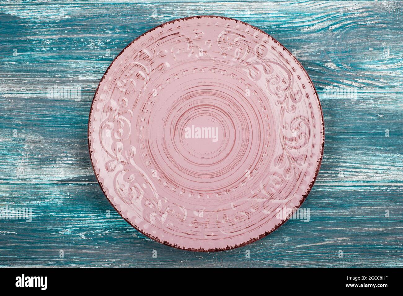 Vintage pink dinner plate hires stock photography and images Alamy