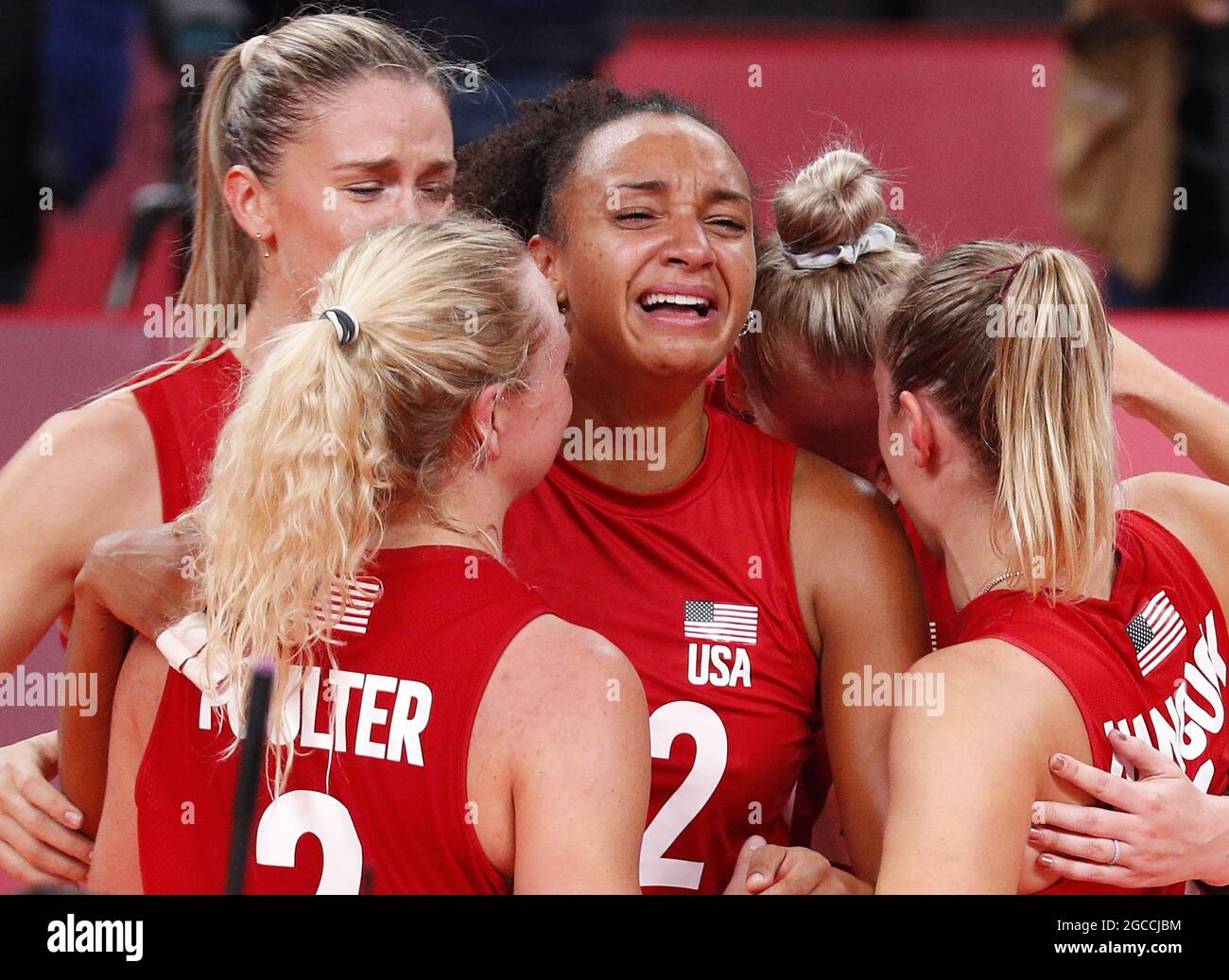 Tokyo, Japan. 08th Aug, 2021. The USA team celebrates after defeating Brazil in straight sets, 25-21, 25-20 and 25-14 to win the gold medal in Women's Volleyball at the Tokyo Summer Olympics in Tokyo, Japan, on Sunday, August 8, 2021. Photo by Bob Strong/UPI. Credit: UPI/Alamy Live News Stock Photo