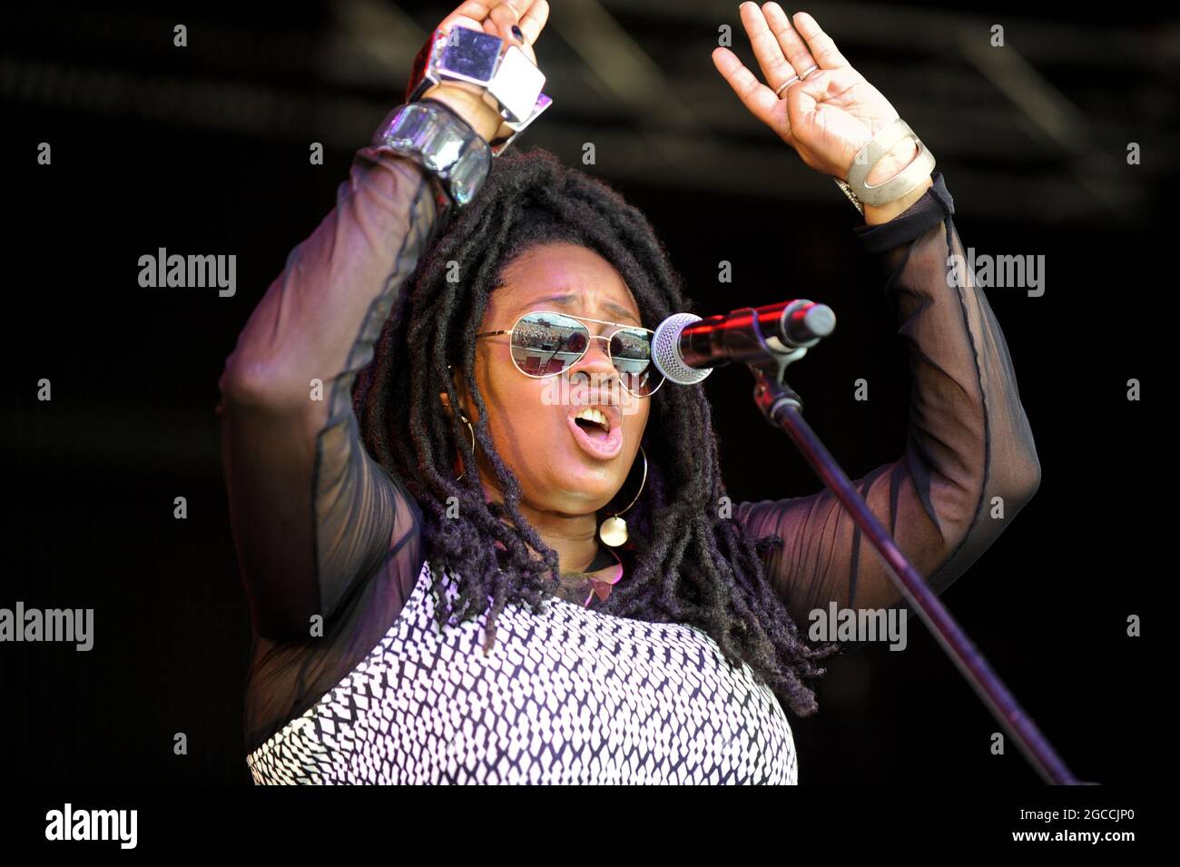 Caron Singer Caron wheeler singer hi-res stock photography and images - Alamy