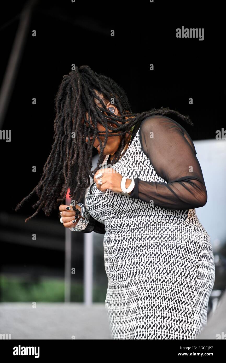 Soul II Soul Performing live at Clumber park music festival 80s Stock ...
