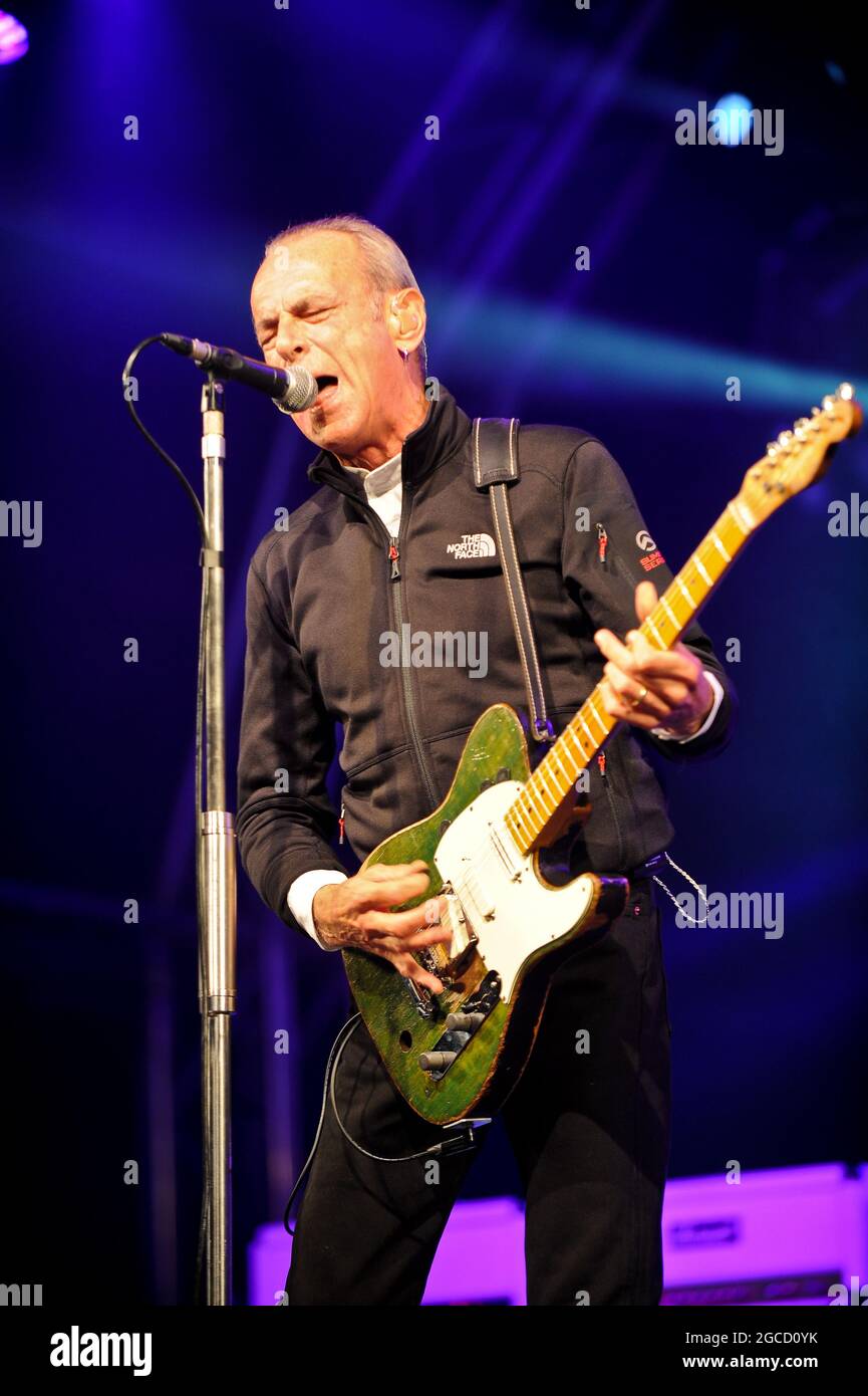 Status Quo Performing at Clumber Park Festival Stock Photo - Alamy