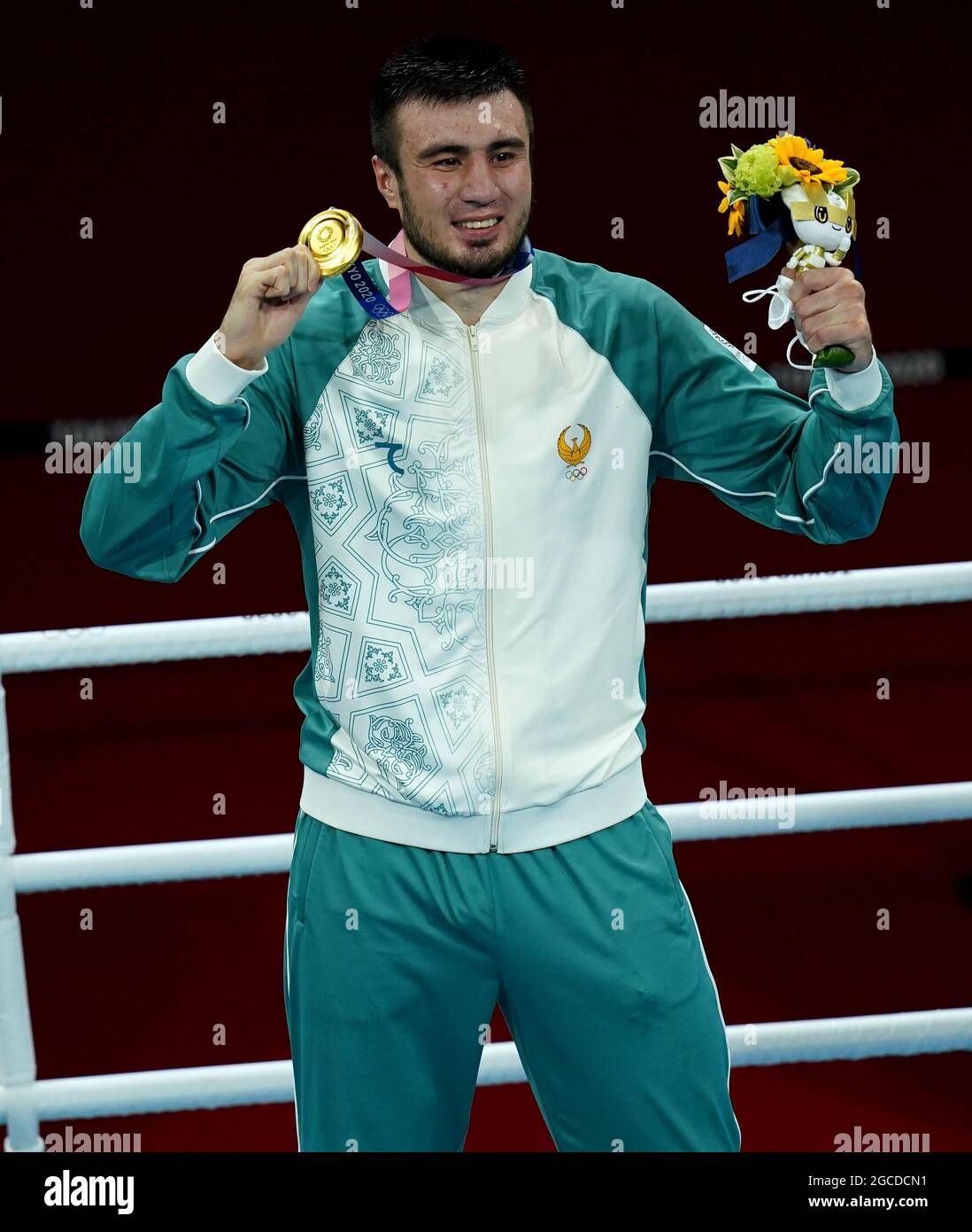 Bakhodir Jalolov of Uzbekistan with his gold medal following the Men
