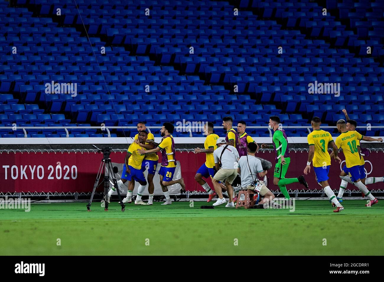 Malcom of Brazil celebrates with his team mates after scoring his sides second goal during the Olympic Games Tokyo 2020, Football Men's Gold Medal Match between Brazil and Spain on August 7, 2021 at International Stadium Yokohama in Yokohama, Japan - Photo Pablo Morano / Orange Pictures / DPPI Stock Photo