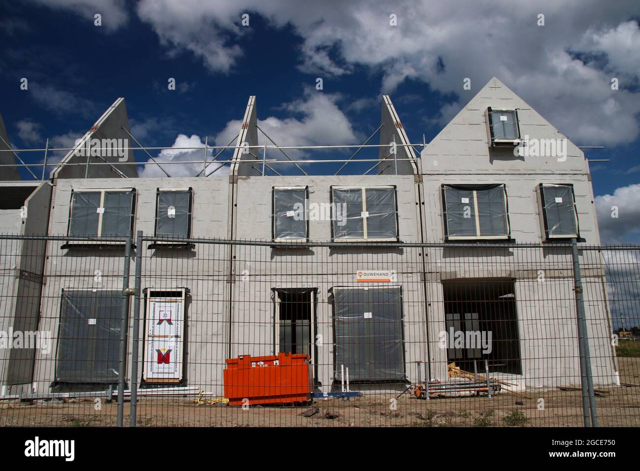 Shell Homes Drones That Build New Homes Could Spell Future For Mud