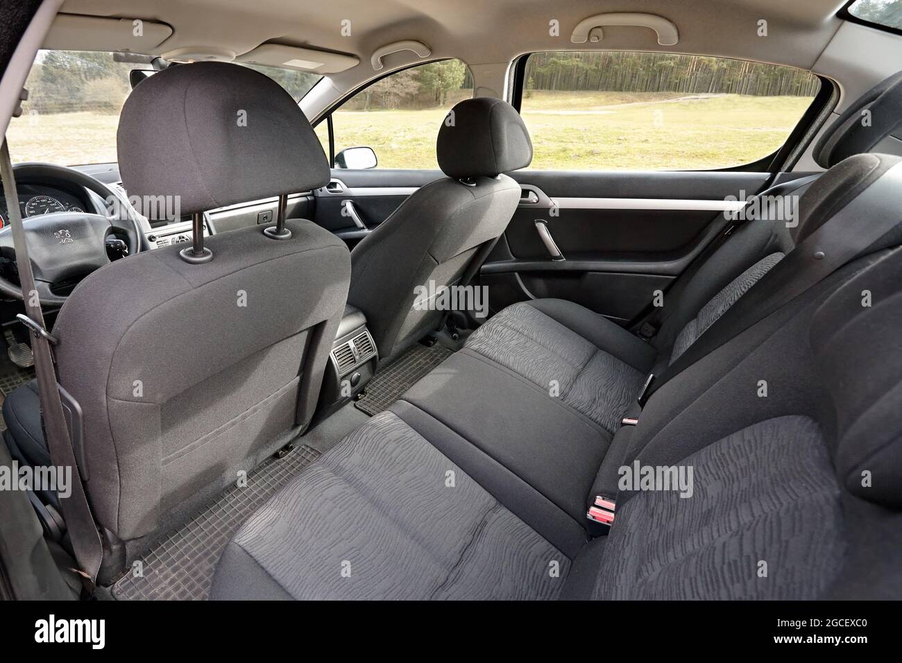 Berlin - April 2014: Peugeot 407 2003-2010 sedan pre facelift three quarter  side view on road outdoors over spring landscape background with lake and  Stock Photo - Alamy