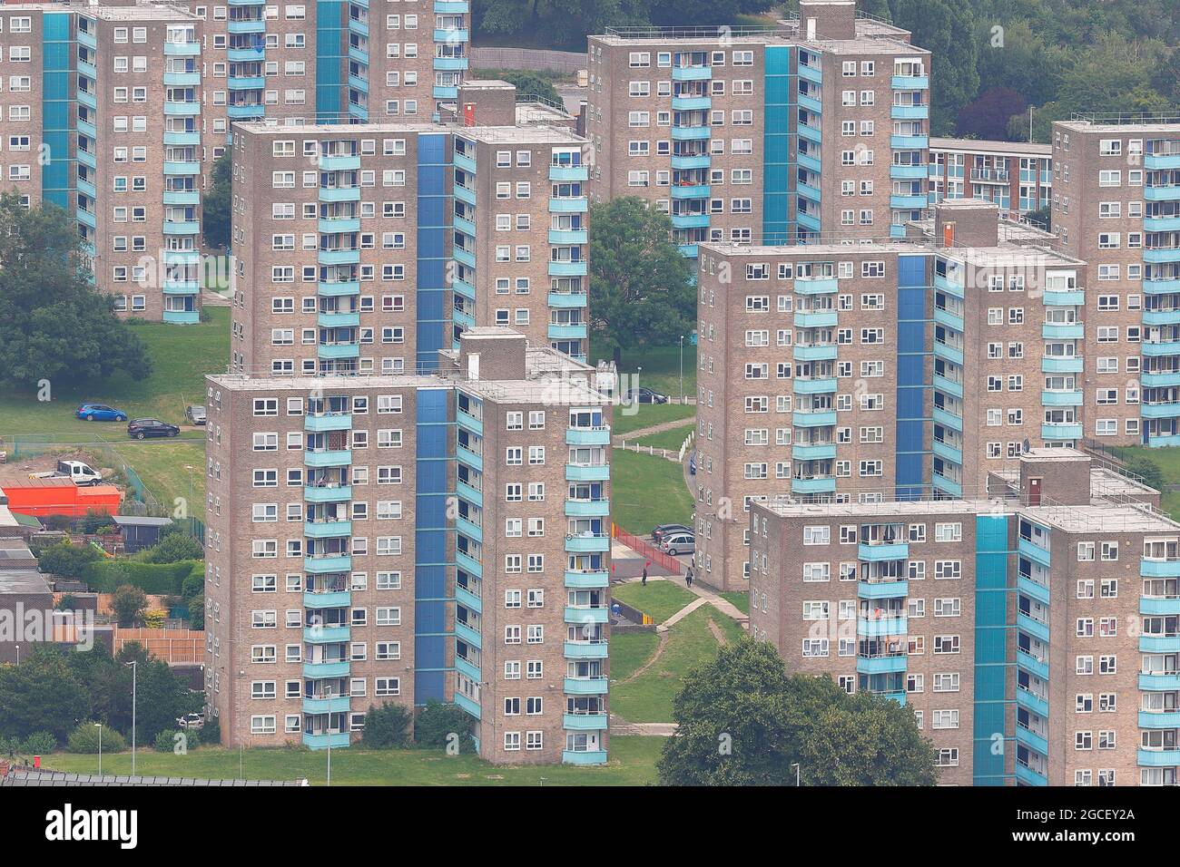 Lincoln green low rise flats hi-res stock photography and images - Alamy
