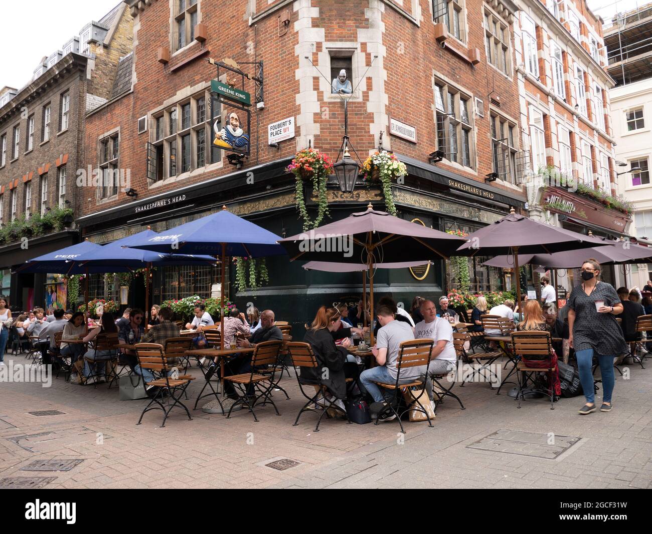 Shakespeare's head London Soho Pub, operated by Greene King Stock Photo Alamy
