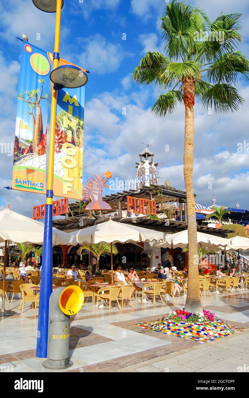 Outdoor restaurant, Park Santiago V, Avenue de las Americas, Playa de las  Americas, Tenerife, Canary Islands, Spain Stock Photo - Alamy