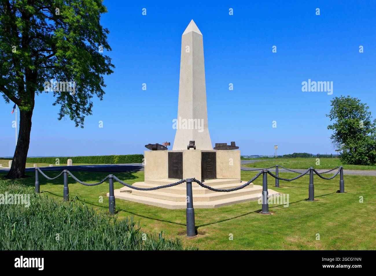 The First World War Tank Corps Memorial commemorating the first ever tank battle on 15 September 1916 in Pozieres (Somme), France Stock Photo