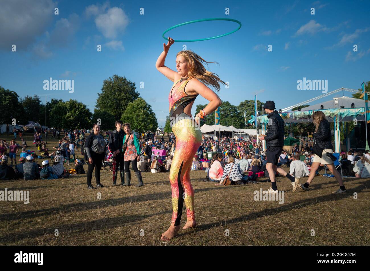 Wilderness Festival, Oxfordshire, UK. 8th Aug, 2021. Revellers enjoy Wilderness Festival's fourth and final day of its 10th year. It was postponed in 2020 due to Covid, but has been able to go ahead in 2021 with strict testing in place. Credit: Andrew Walmsley/Alamy Live News Stock Photo