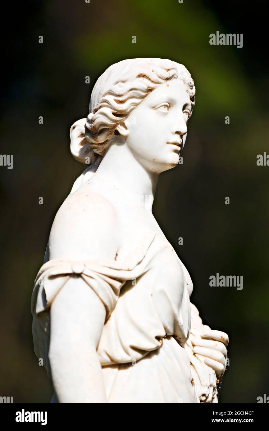 Ballarat Australia / Thomas Stoddart marble statues in the Ballarat