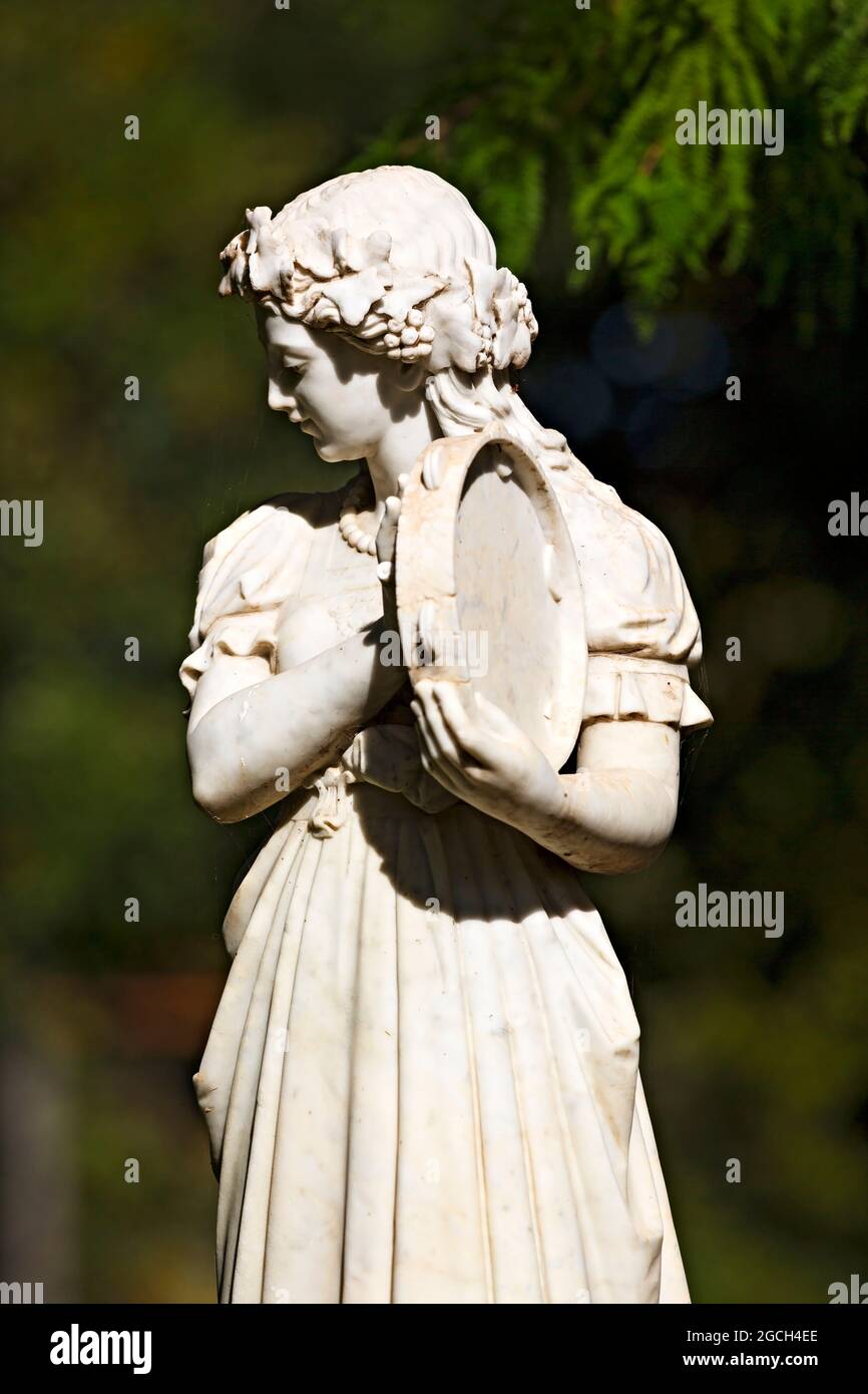 Ballarat Australia / Thomas Stoddart marble statues in the Ballarat