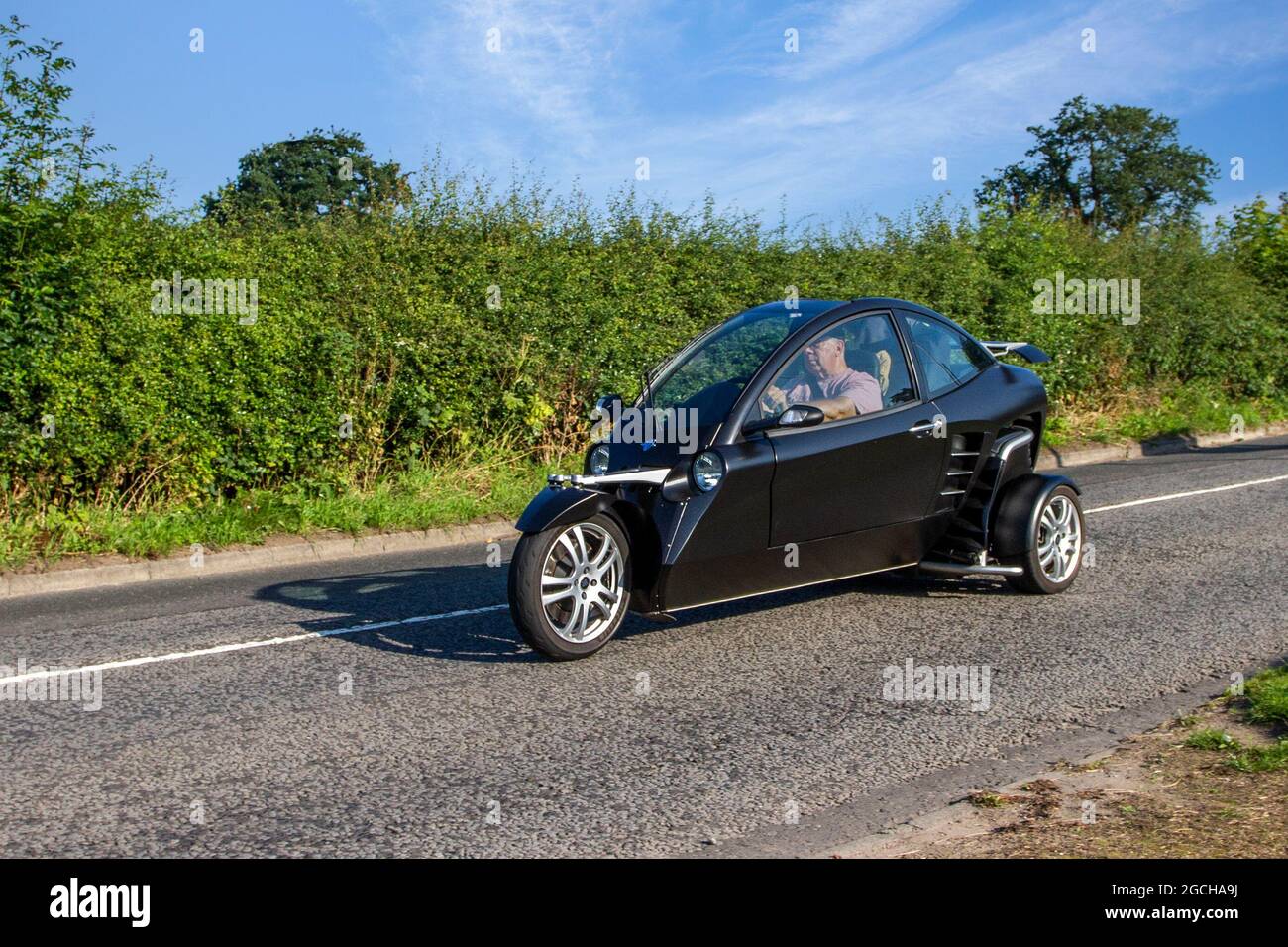 2007 black Carver One Trike, 659cc petrol motorcycle Persu Mobility